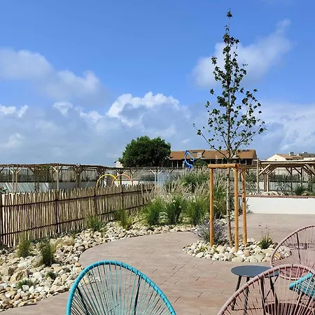 T2 Avec Terrasse Et Parking Au Barcares - Fr-1-195-115 Le Barcares